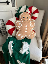 Load image into Gallery viewer, Sherpa Holiday Pillow Assorted