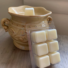 Load image into Gallery viewer, Soy Wax Melts - You Choose Scent