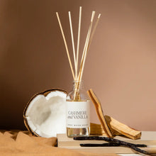 Load image into Gallery viewer, Cashmere and Vanilla Reed Diffuser