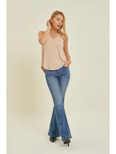 Load image into Gallery viewer, Soft V-neck Tank - Sand