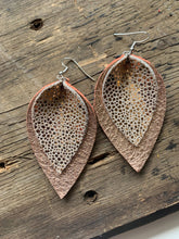 Load image into Gallery viewer, Rose Gold Pebble Leather Earrings