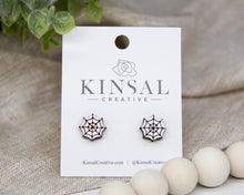 Load image into Gallery viewer, Spider Web Stud Earrings