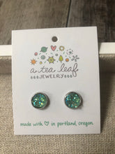 Load image into Gallery viewer, Fresh Mint Druzy Crystal Earrings