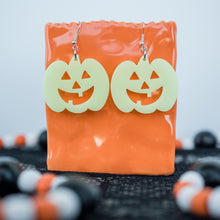 Load image into Gallery viewer, Glow in the Dark Jack O&#39;Lantern Dangles