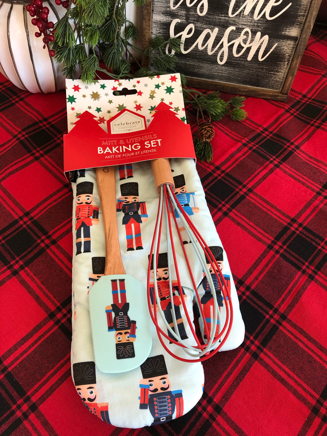 Holiday Baking Set-Mitt & Utensils